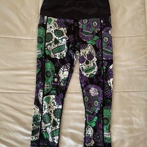 Constantly Varied Gear skull capris